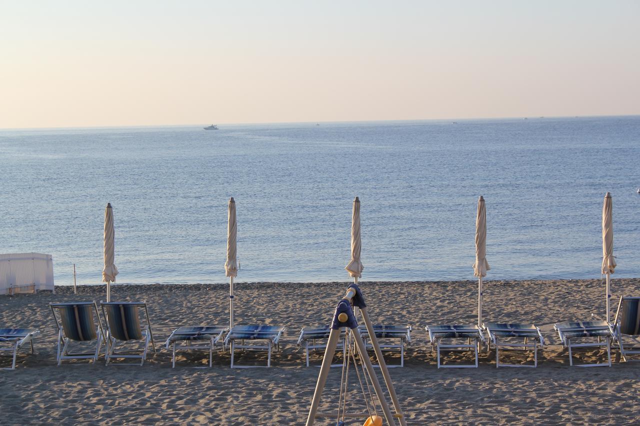 Hotel Astigiana & Appartamenti Varazze Exterior foto